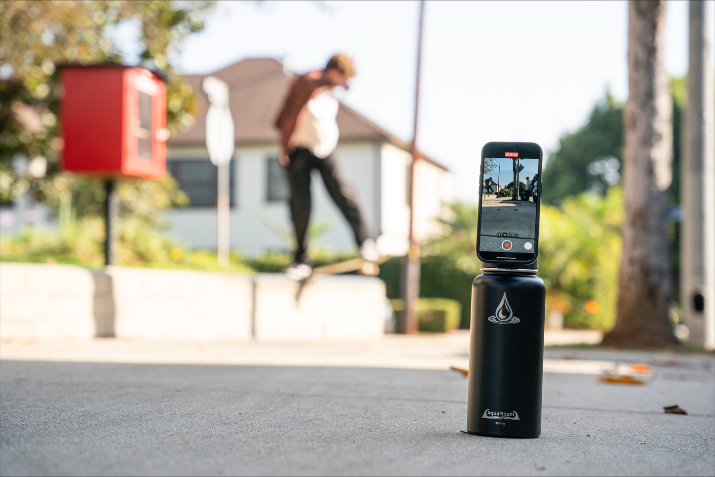 Aquamount™ Pro 32oz – Midnight Black