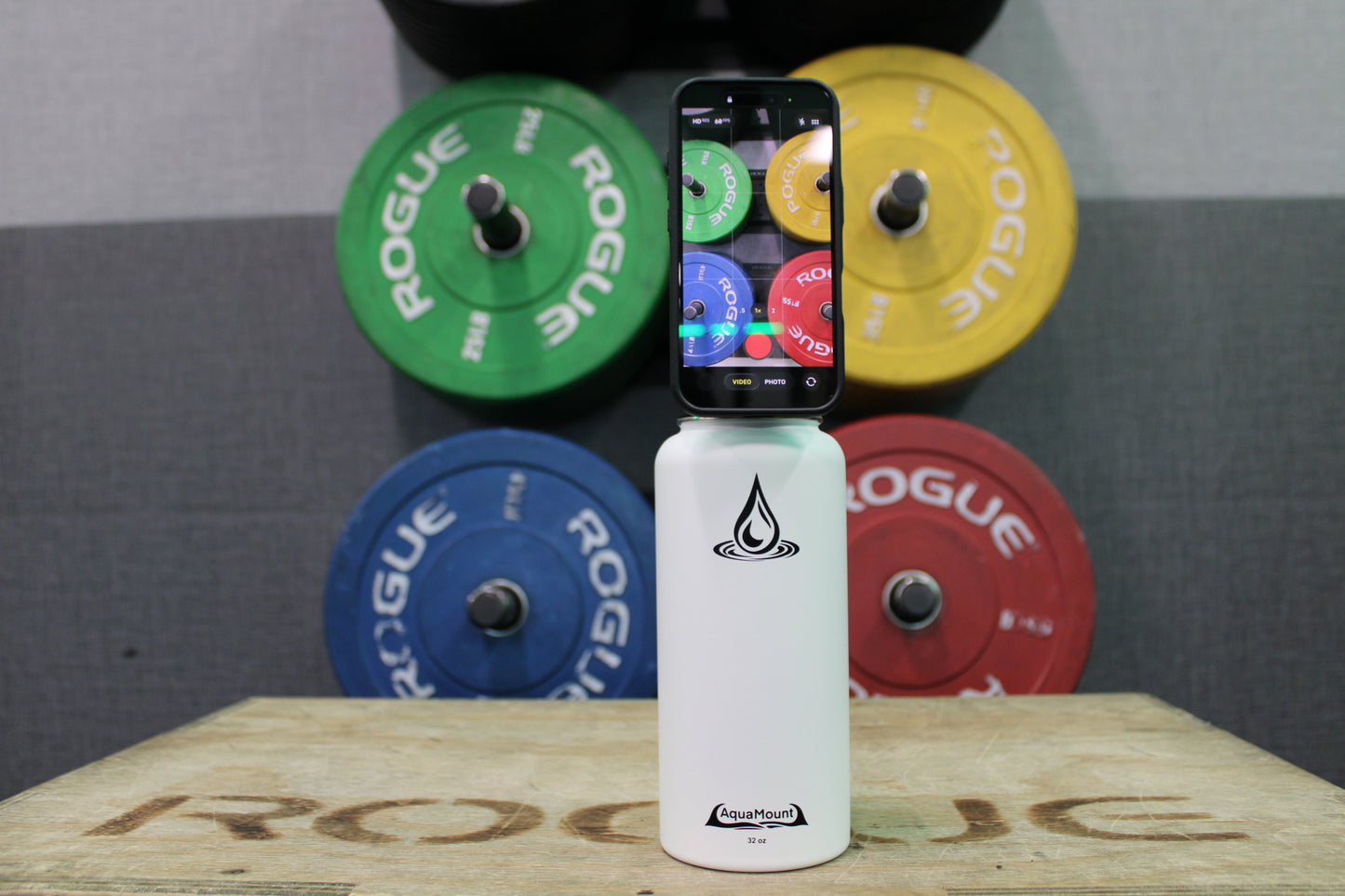 Aquamount™ Pro 32oz — Coastal White